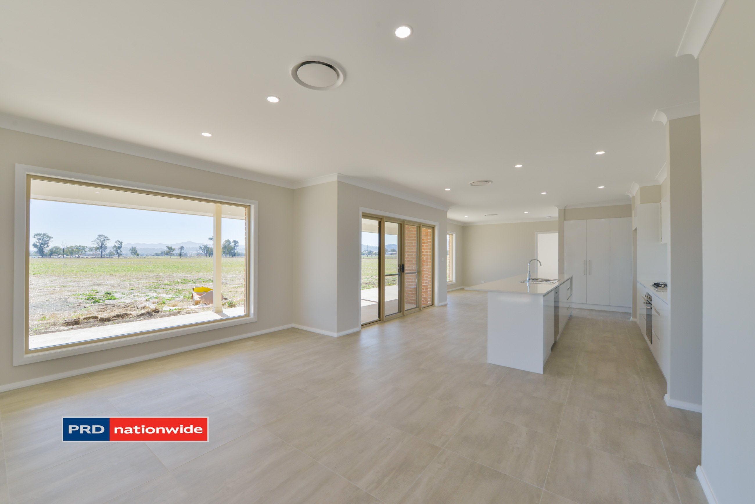 Nowland Crescent, Westdale. Dining Living Area