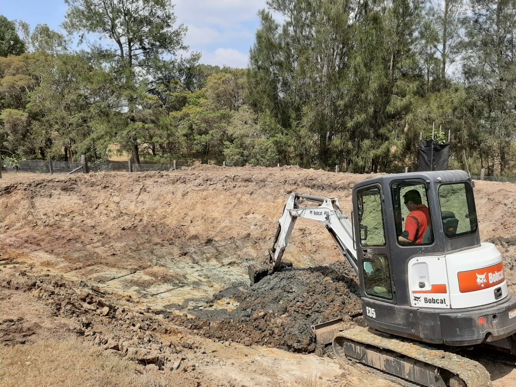 De-silting Dry Dams